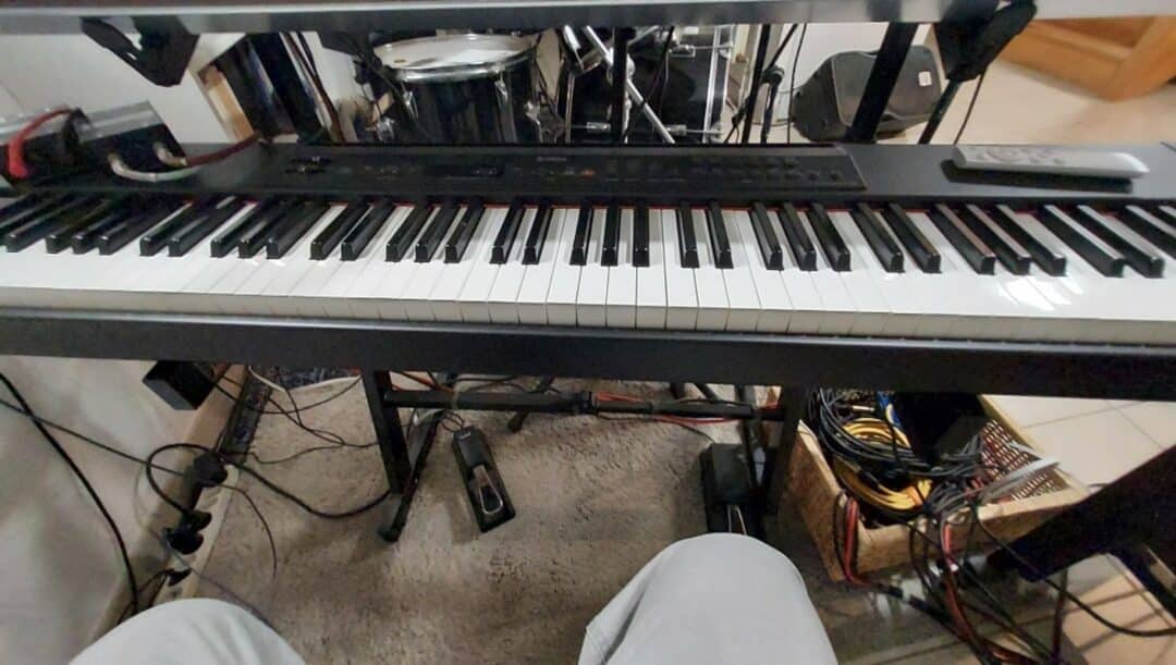 Piano Yamaha P90